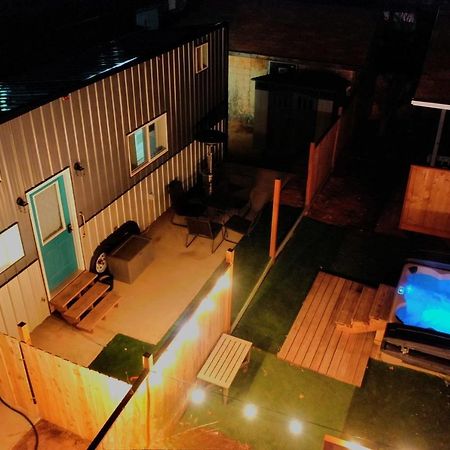 Tiny Home Hot Tub Colorado City Exterior photo