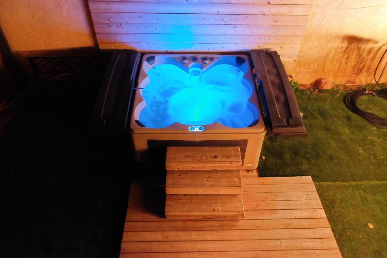 Tiny Home Hot Tub Colorado City Exterior photo